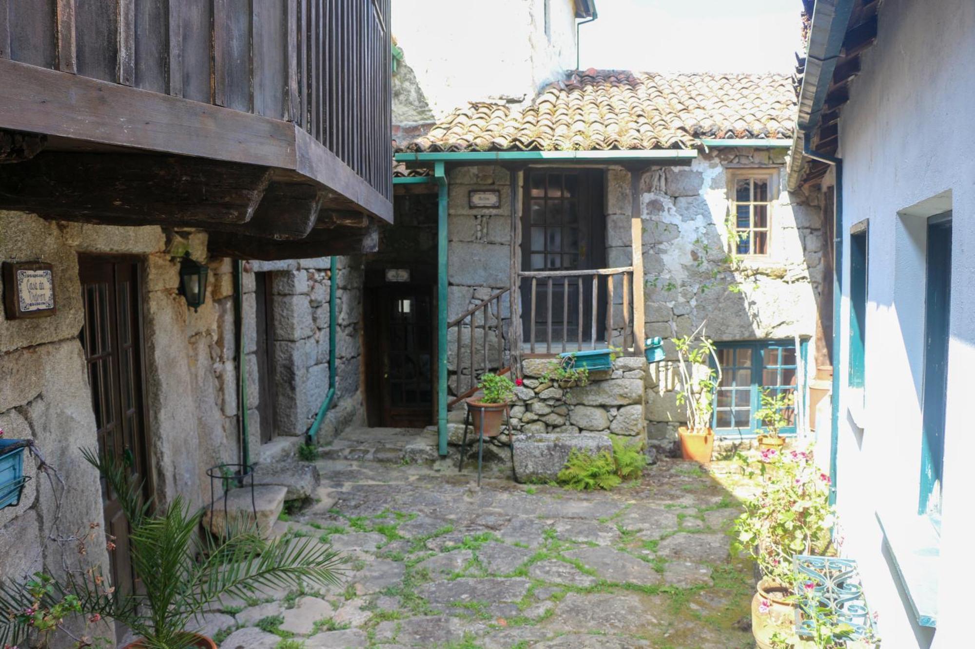 Casa Campo Das Bizarras Castro Daire Esterno foto